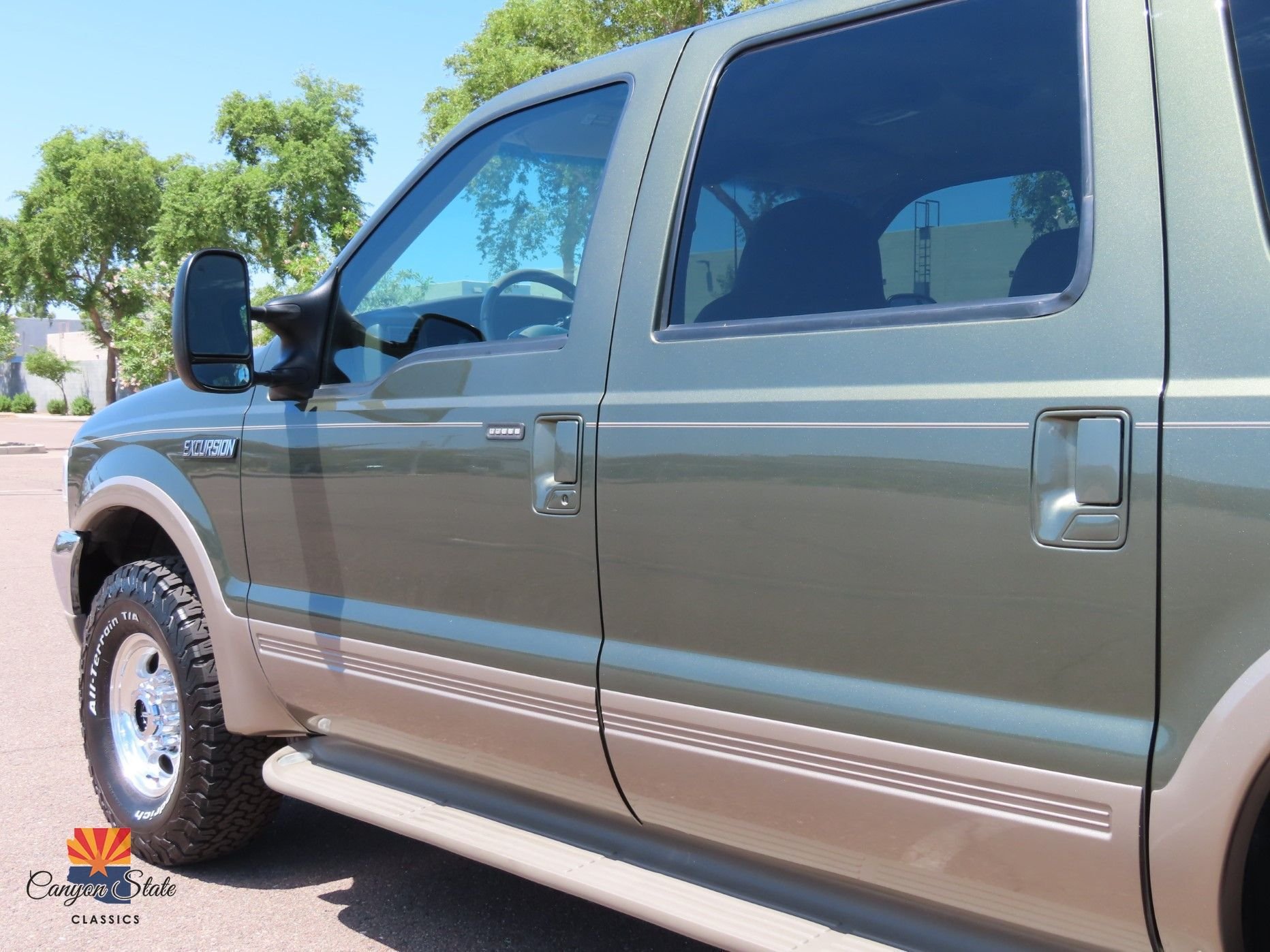 Sold: 2000 Ford Excursion