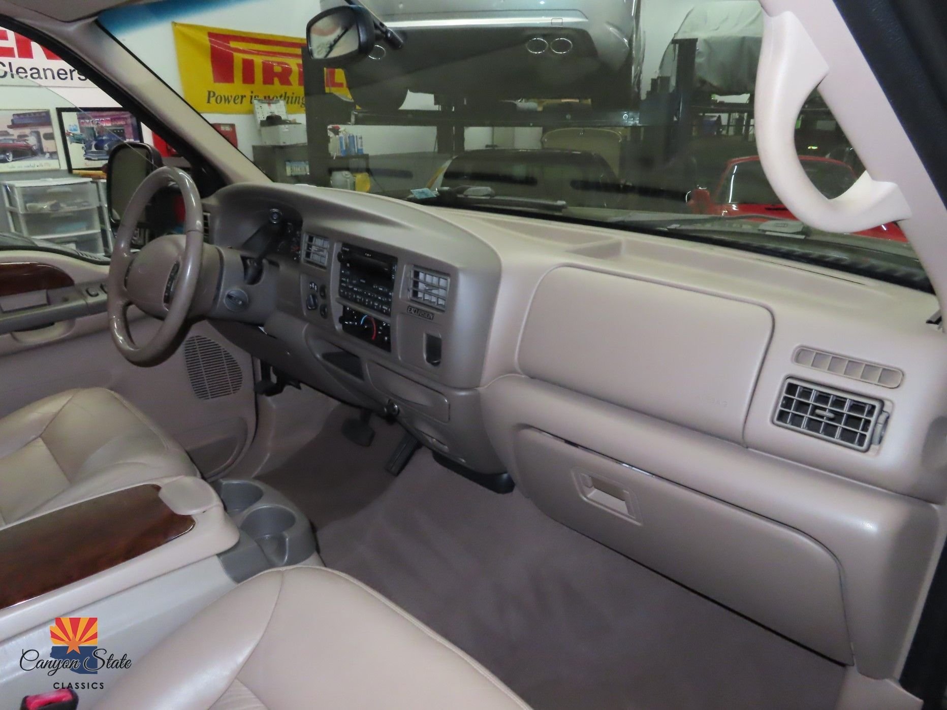 Sold: 2000 Ford Excursion
