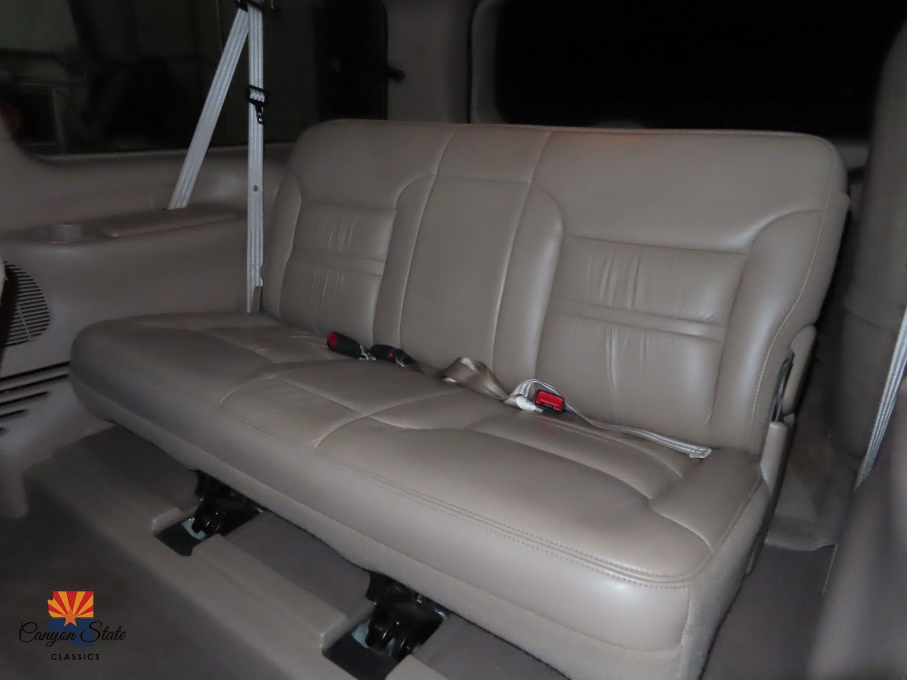 Sold: 2000 Ford Excursion