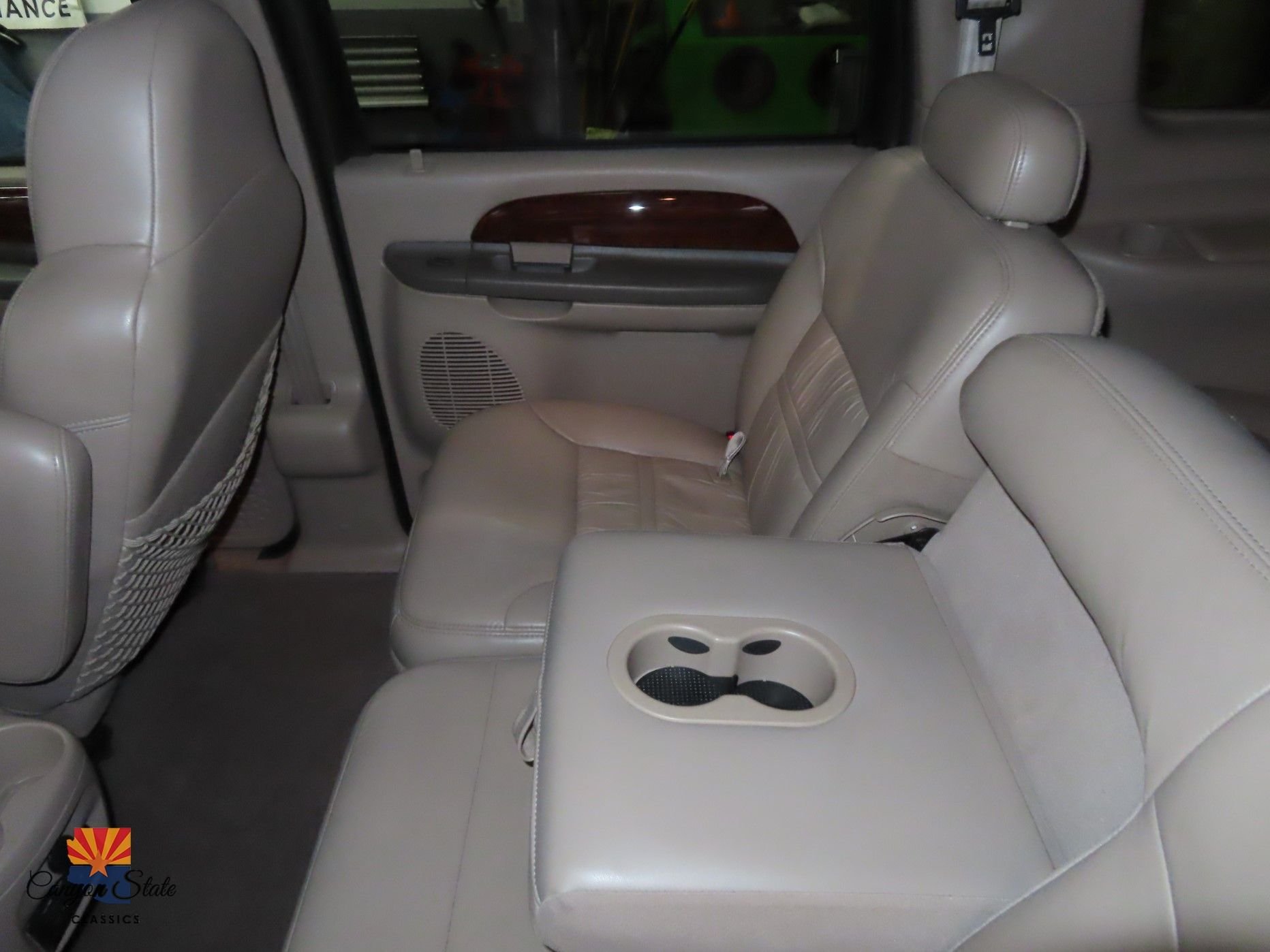 Sold: 2000 Ford Excursion