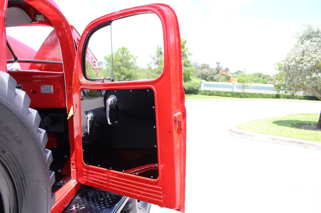 1963 Dodge Power Wagon WM300