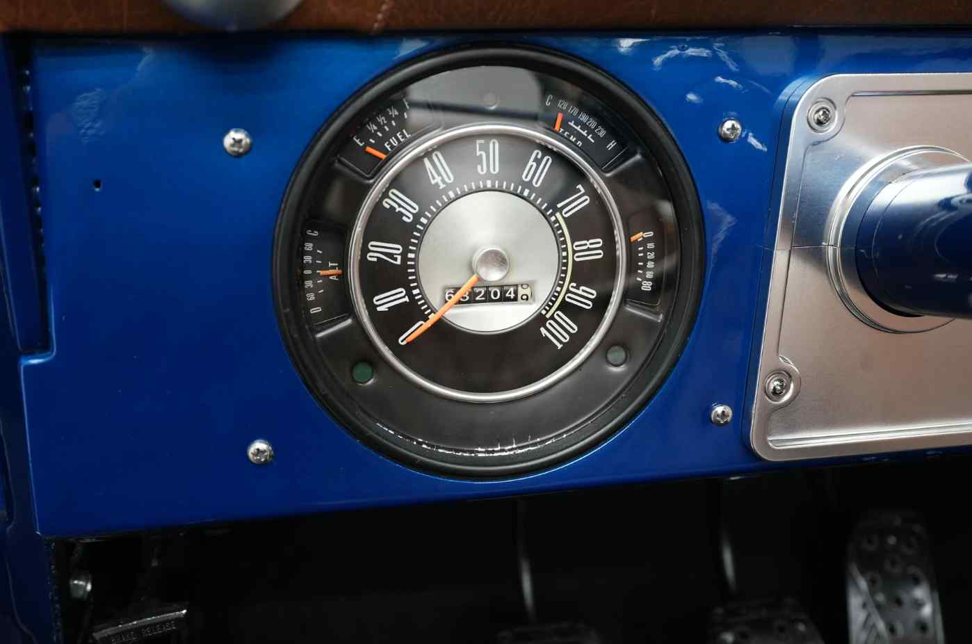 Sold: 1969 Ford Bronco