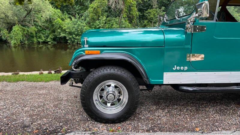 Restored 1980 Jeep CJ-7 - 5
