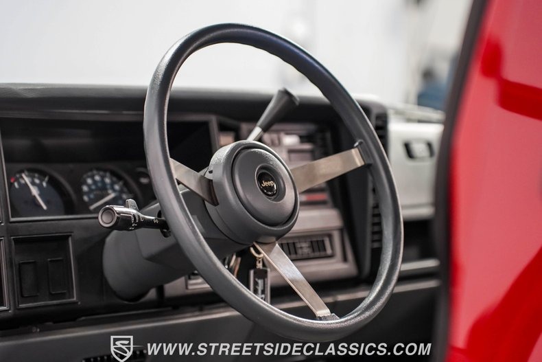 23k-Mile 1991 Jeep Comanche Pioneer