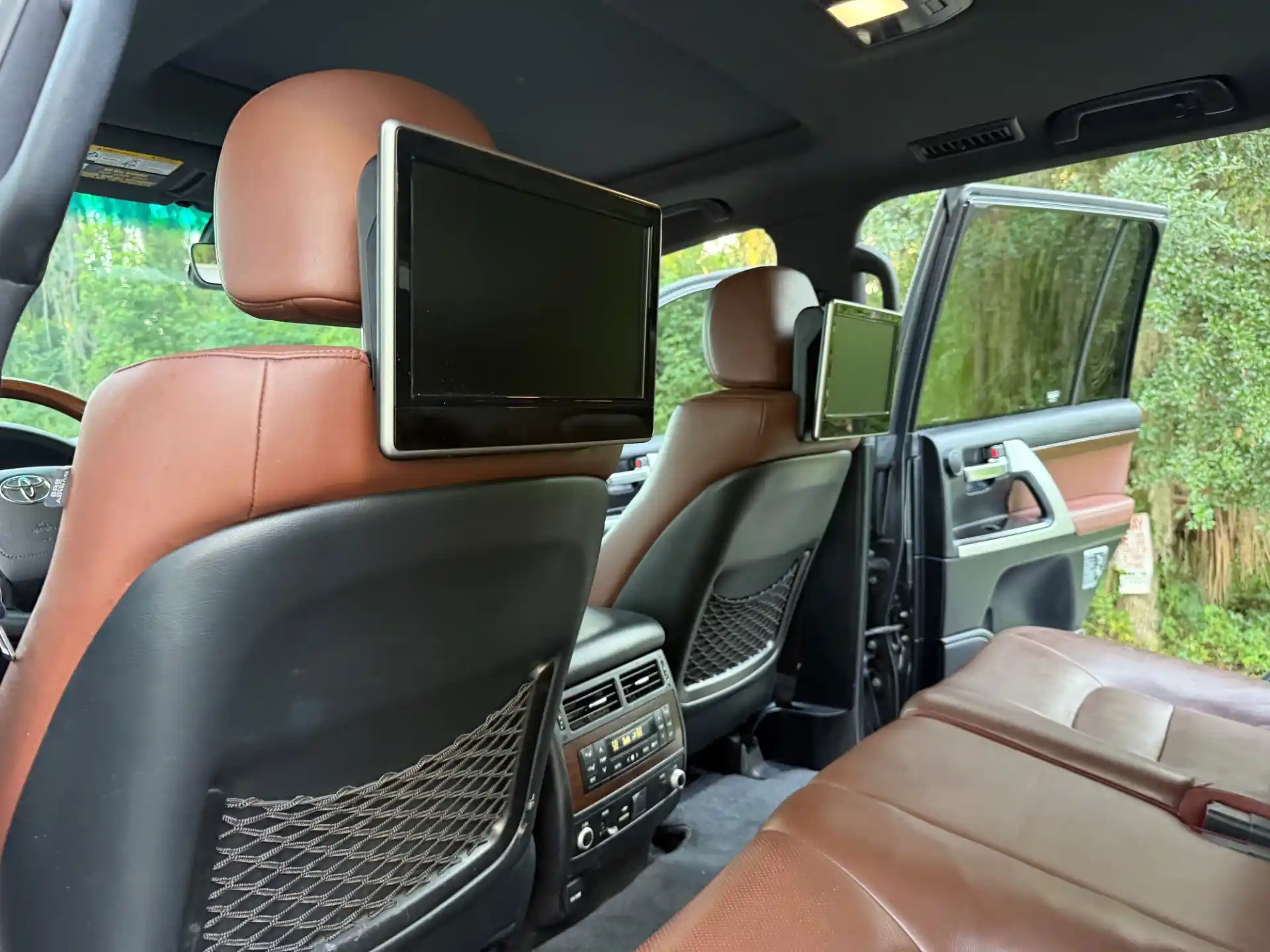 2016 Toyota Land Cruiser