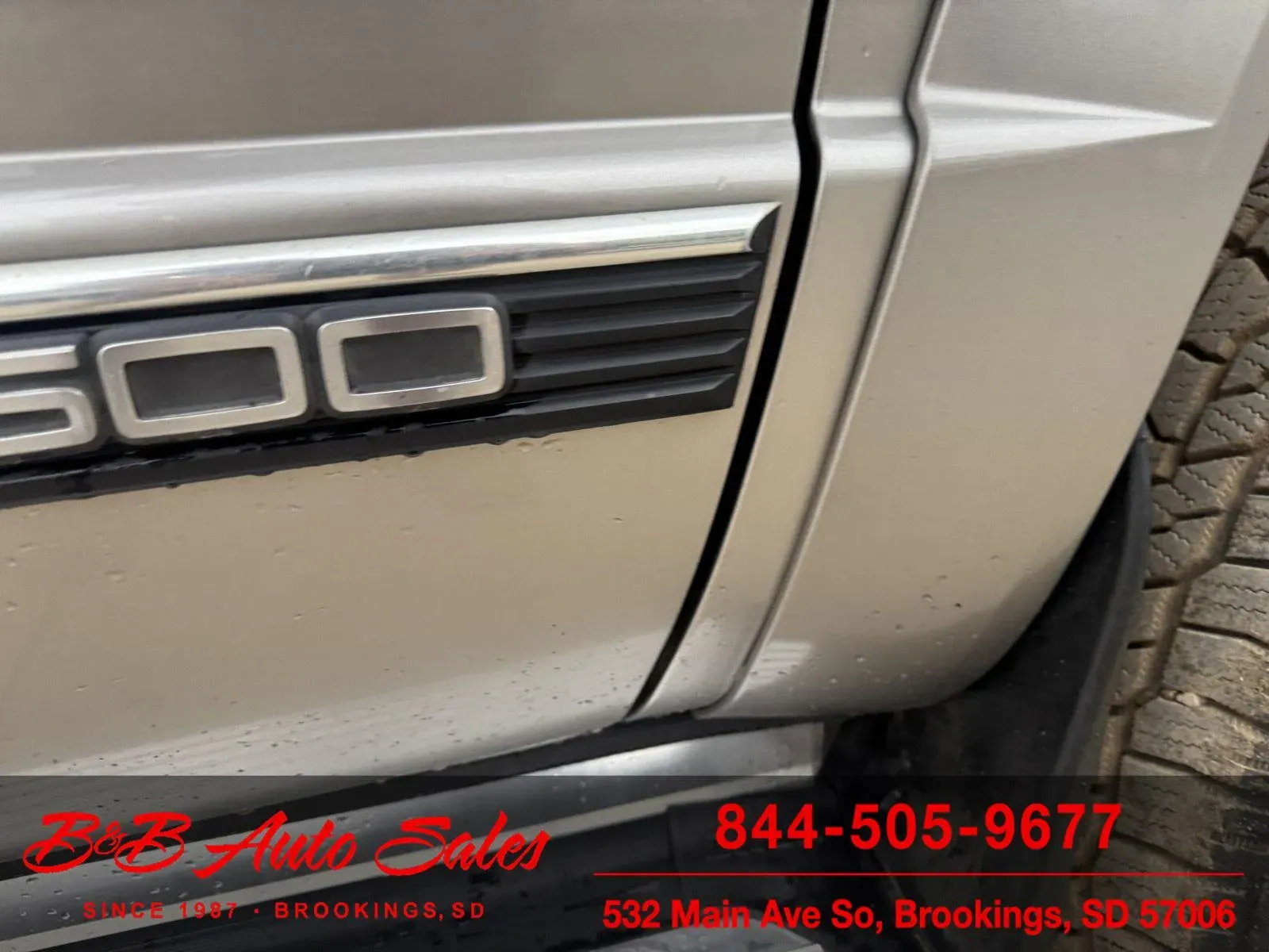 1999 GMC Suburban - 2