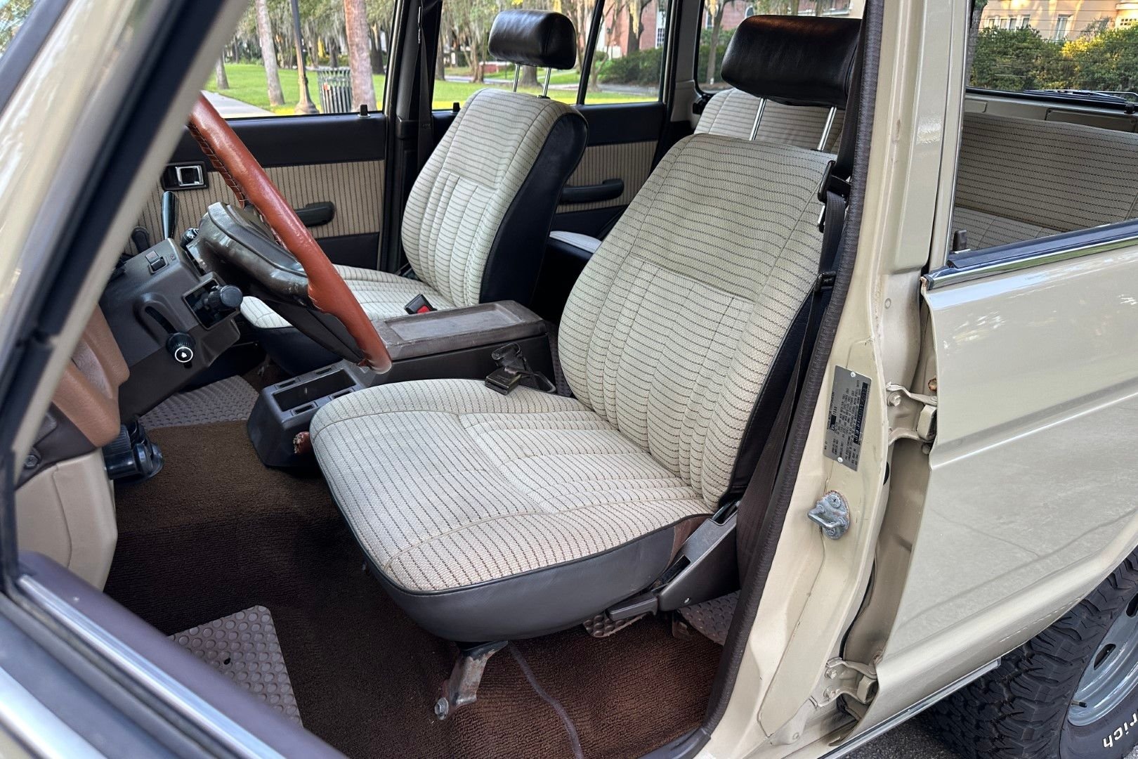 Sold: 1987 Toyota Land Cruiser FJ60