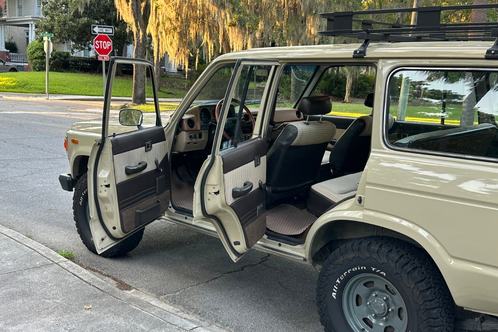 Sold: 1987 Toyota Land Cruiser FJ60