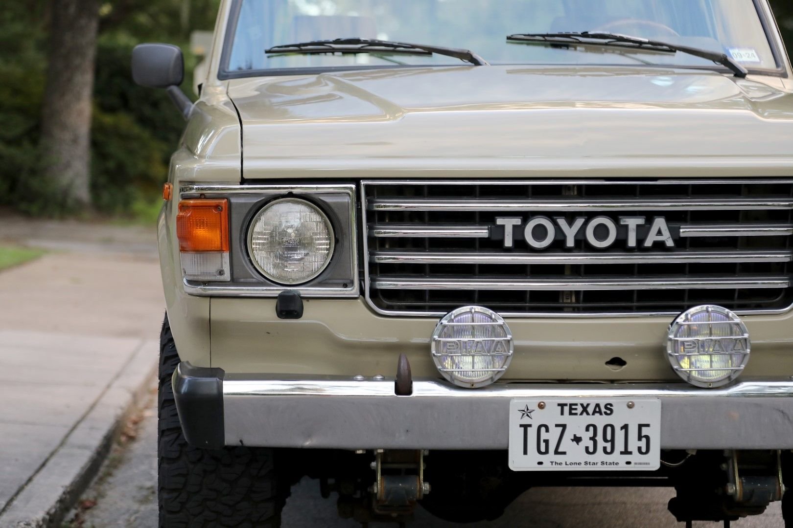 Sold: 1987 Toyota Land Cruiser FJ60
