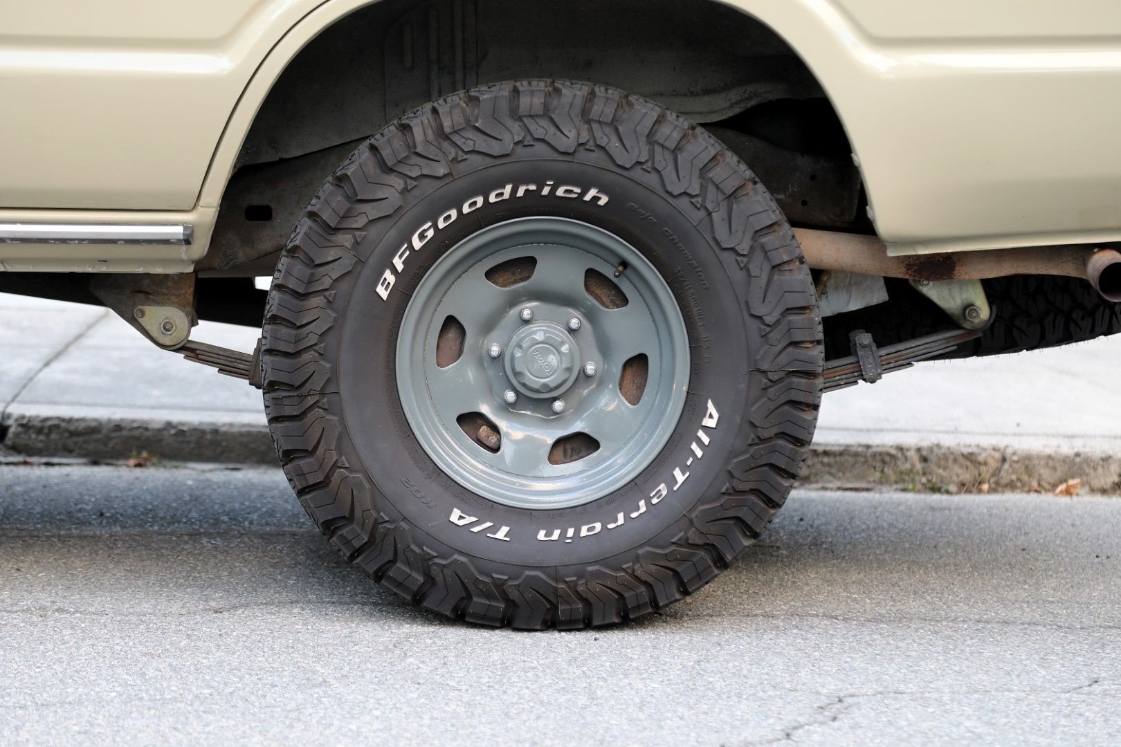 Sold: 1987 Toyota Land Cruiser FJ60