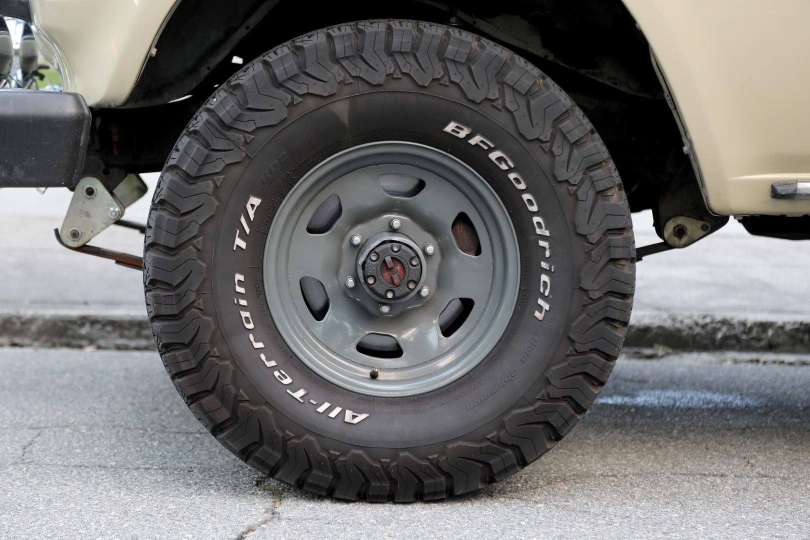 Sold: 1987 Toyota Land Cruiser FJ60