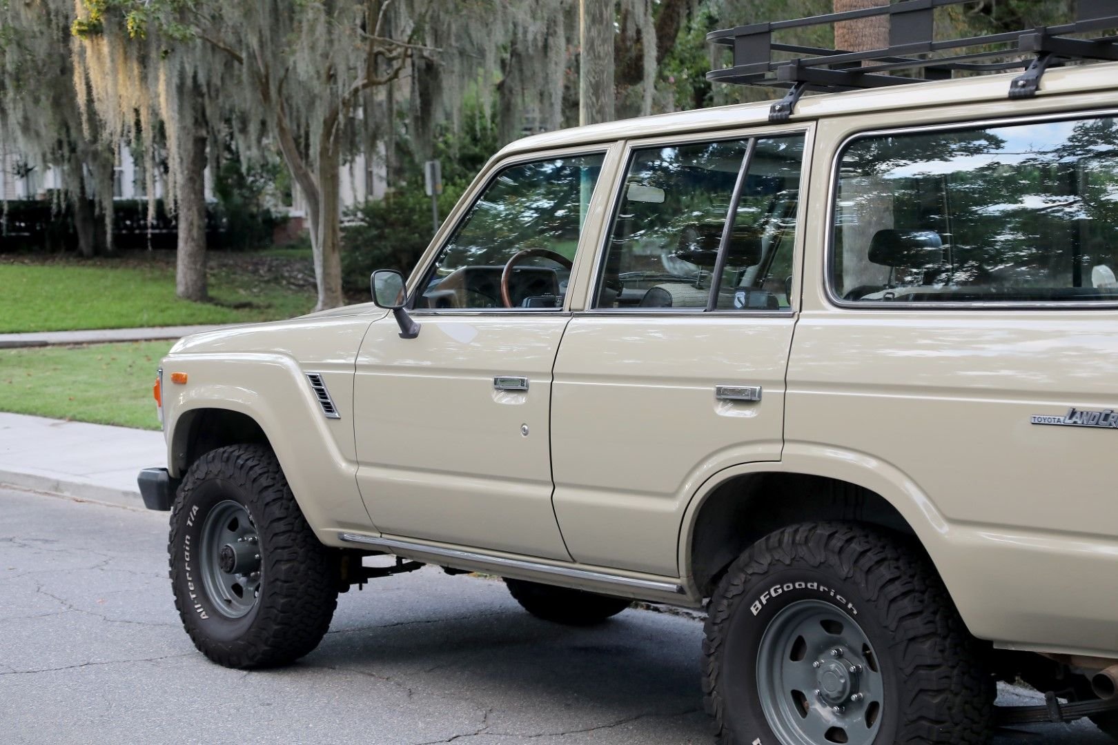 Sold: 1987 Toyota Land Cruiser FJ60