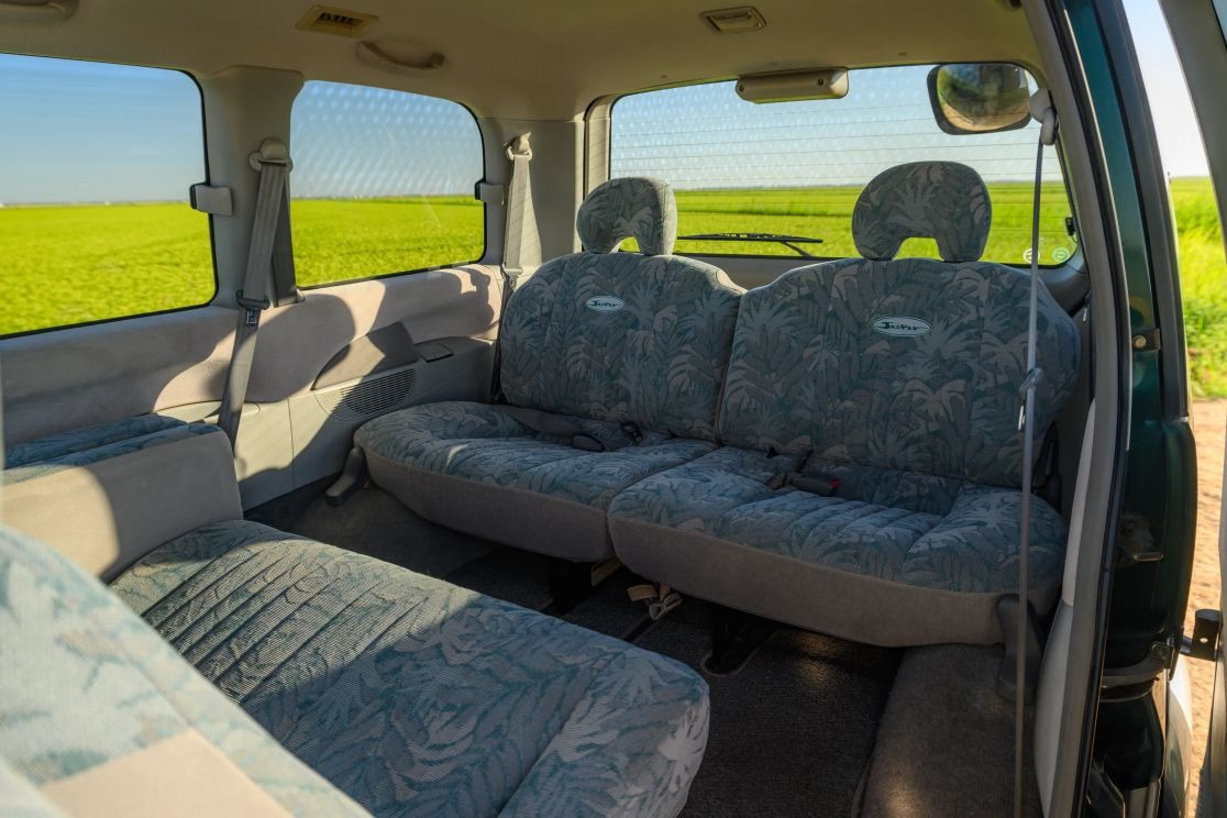 Auction: 1999 Mitsubishi Delica Space Gear Jasper