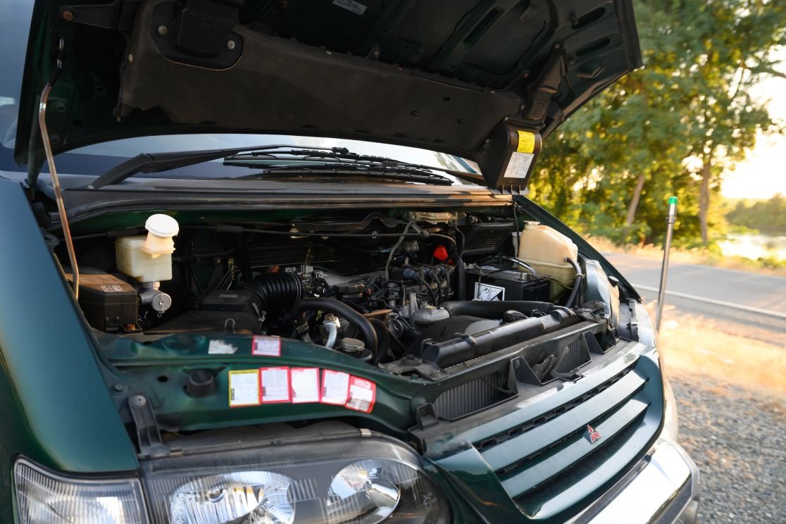 Auction: 1999 Mitsubishi Delica Space Gear Jasper