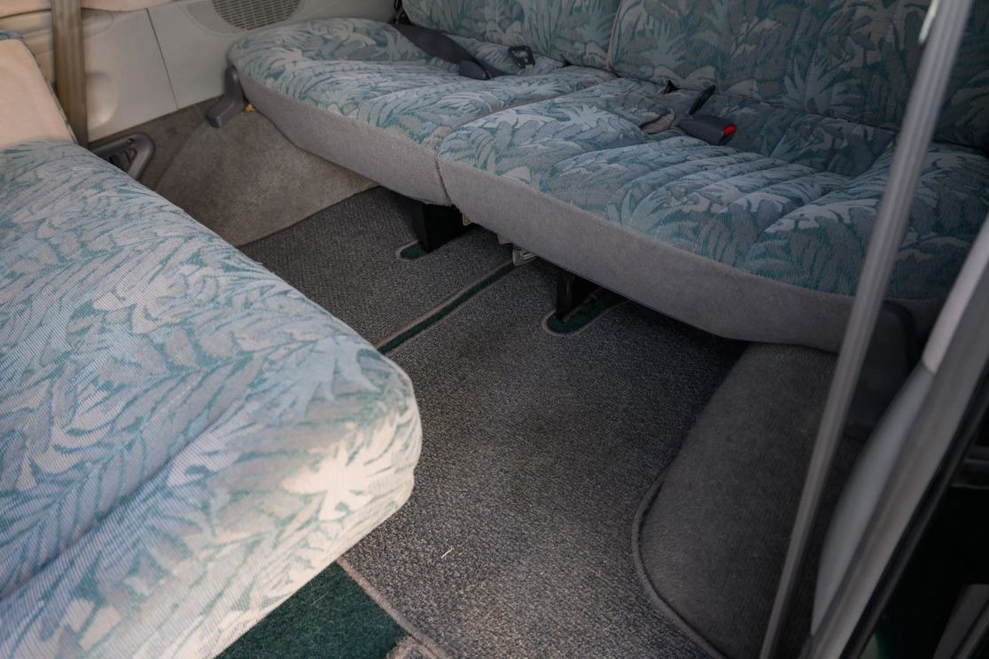 Auction: 1999 Mitsubishi Delica Space Gear Jasper