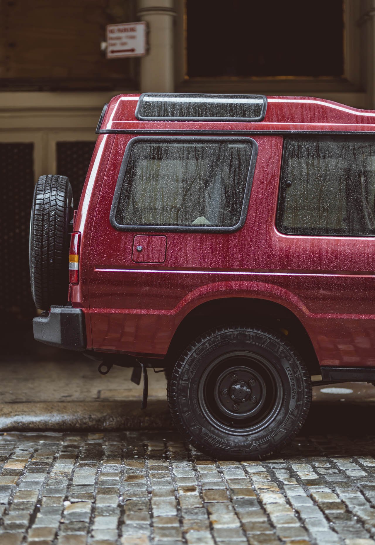 Sold: 1993 Land Rover Discovery - 4