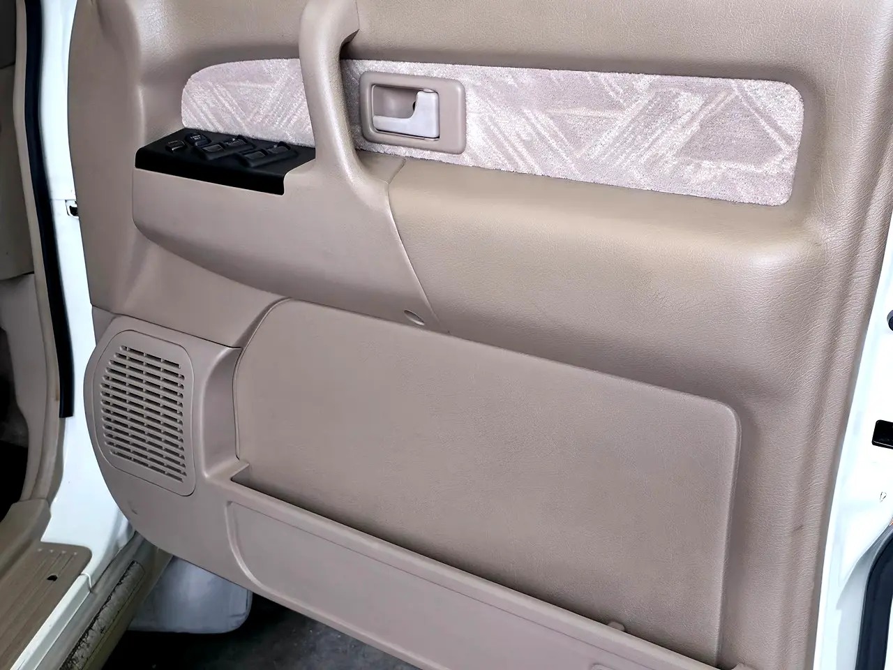 2000 Isuzu Bighorn Plasir Long
