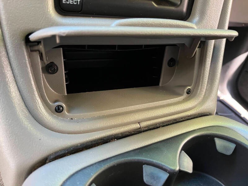 2000 Chevrolet Suburban 2500 LS