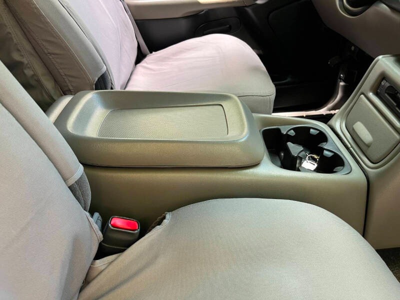 2000 Chevrolet Suburban 2500 LS