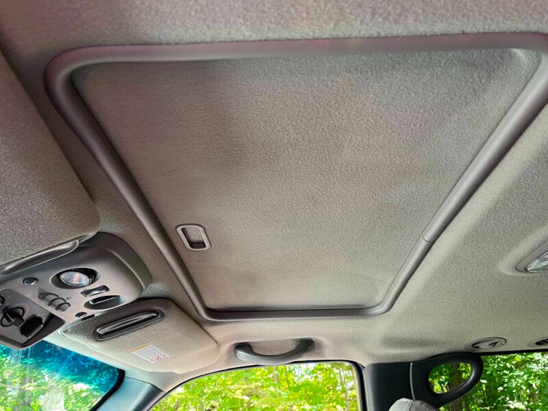 2000 Chevrolet Suburban 2500 LS