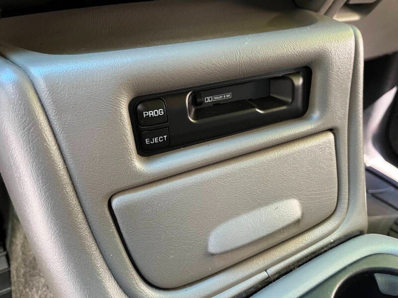 2000 Chevrolet Suburban 2500 LS