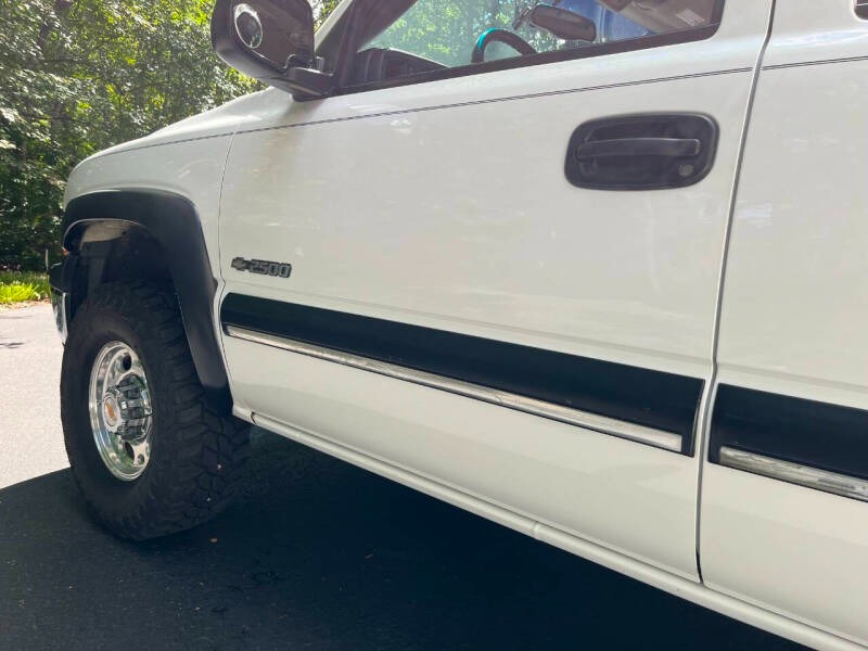 2000 Chevrolet Suburban 2500 LS