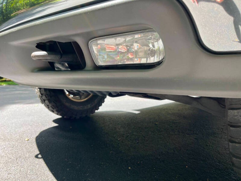 2000 Chevrolet Suburban 2500 LS