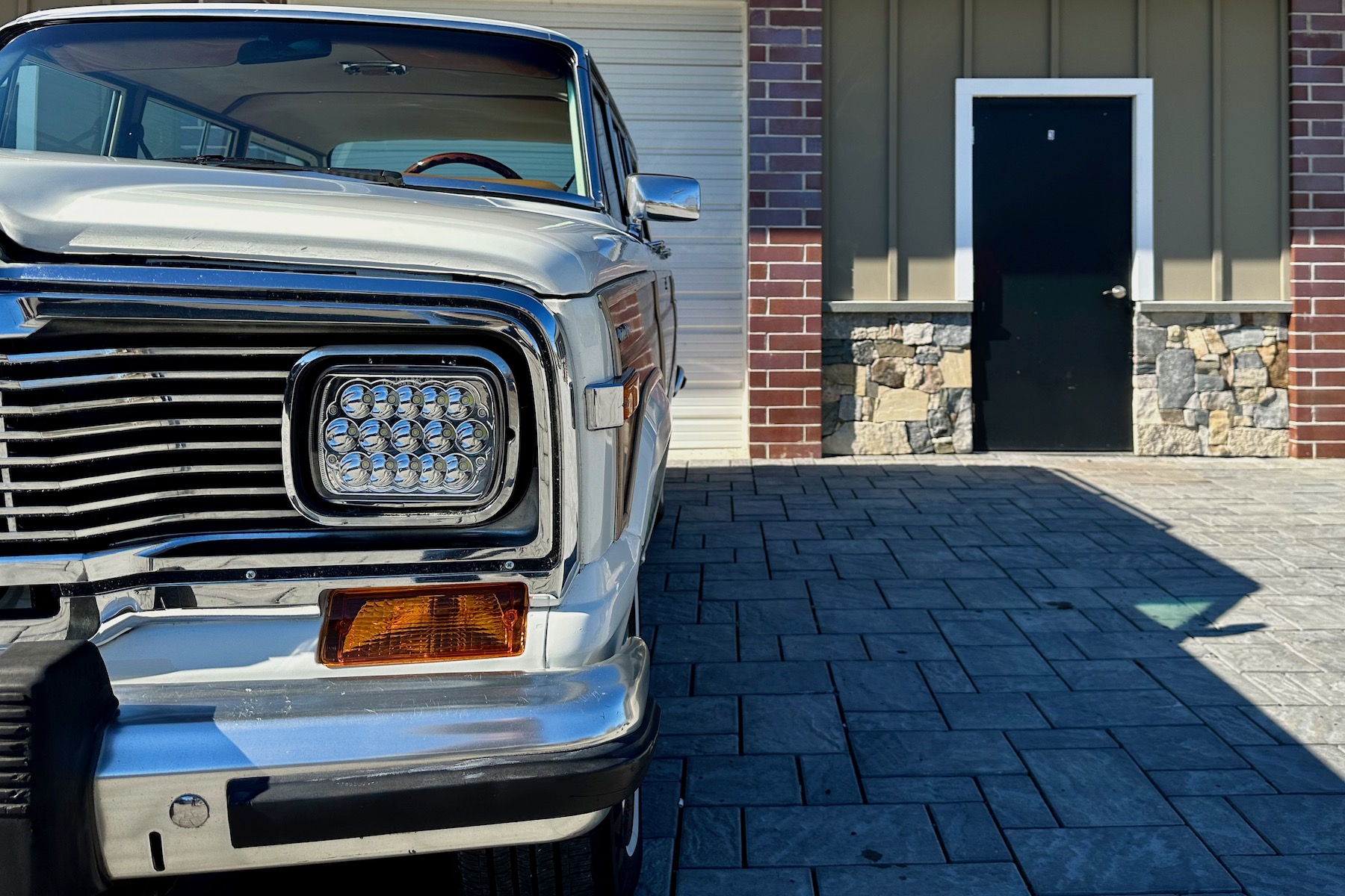 Sold: 1982 Jeep Wagoneer Limited
