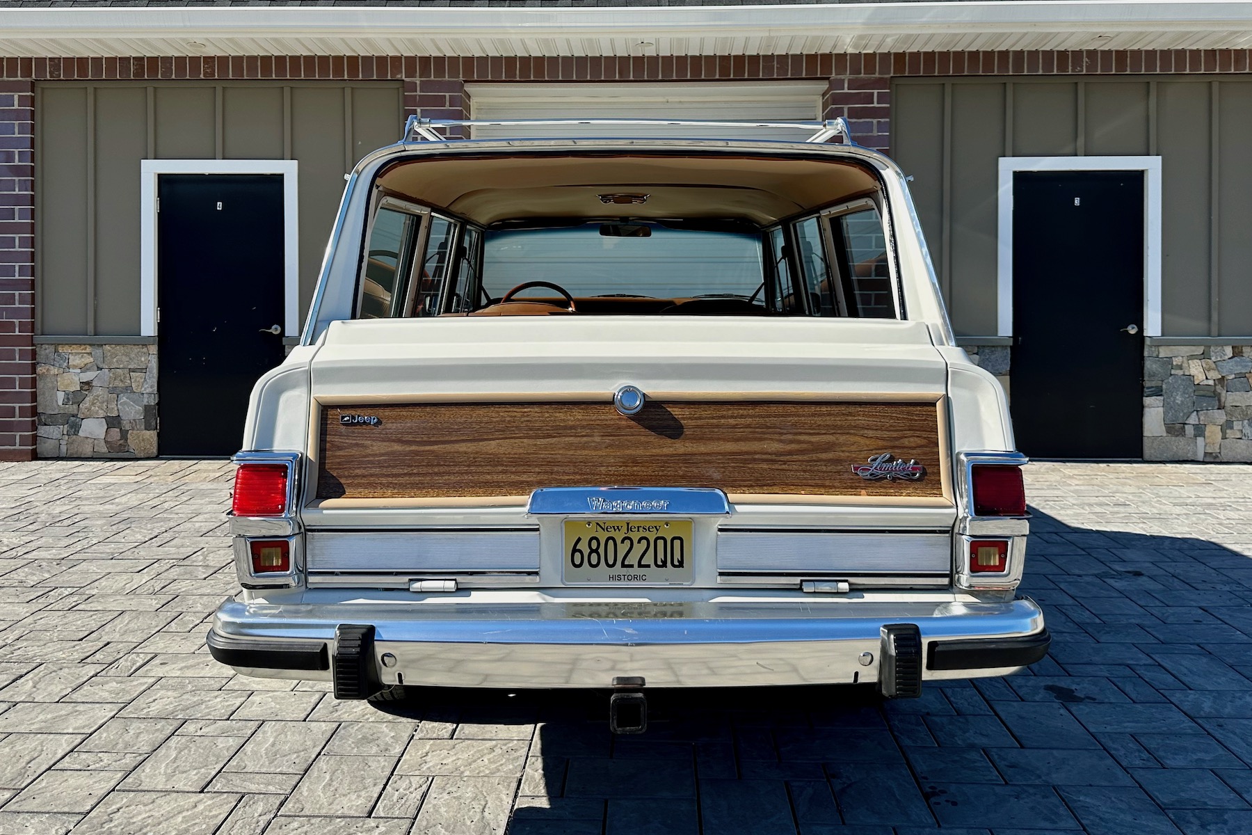 Sold: 1982 Jeep Wagoneer Limited