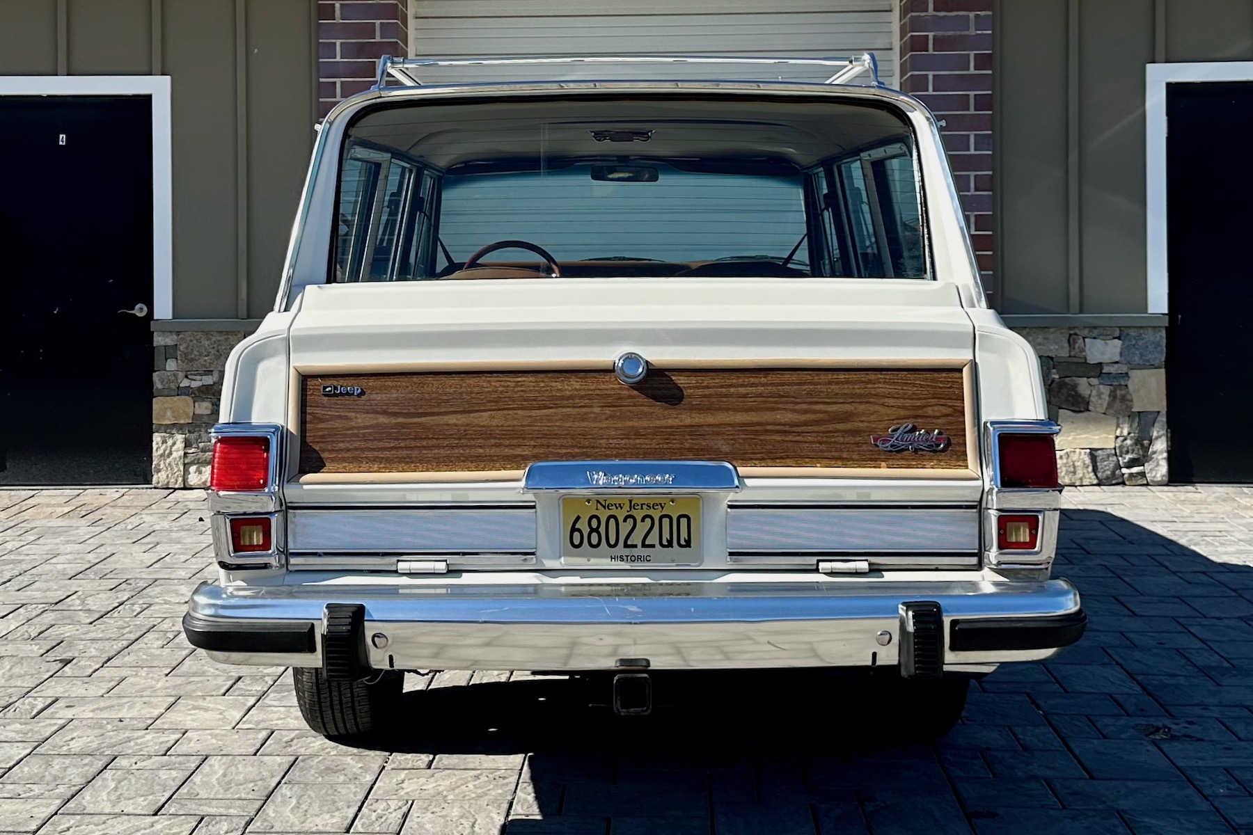 Sold: 1982 Jeep Wagoneer Limited