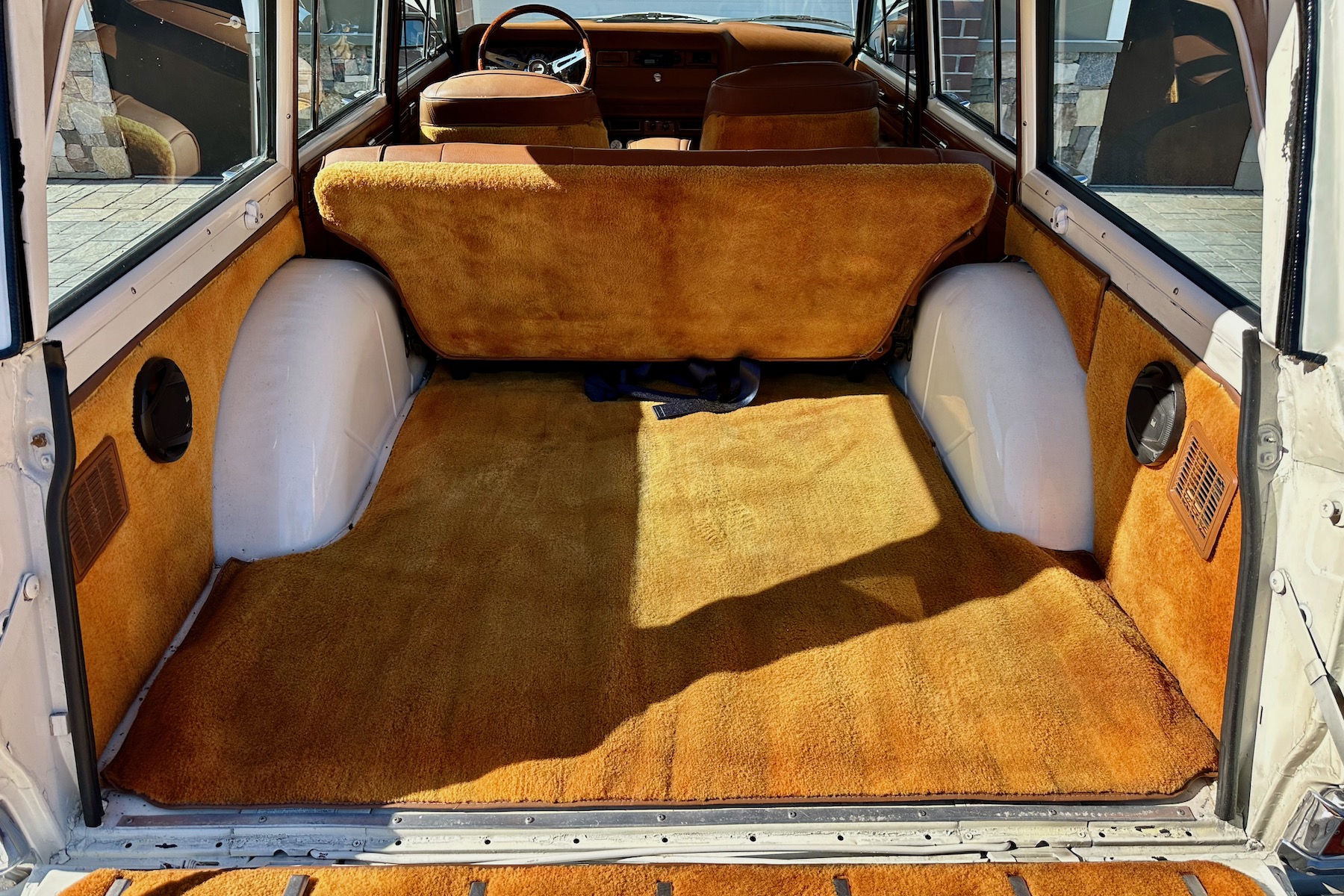 Sold: 1982 Jeep Wagoneer Limited