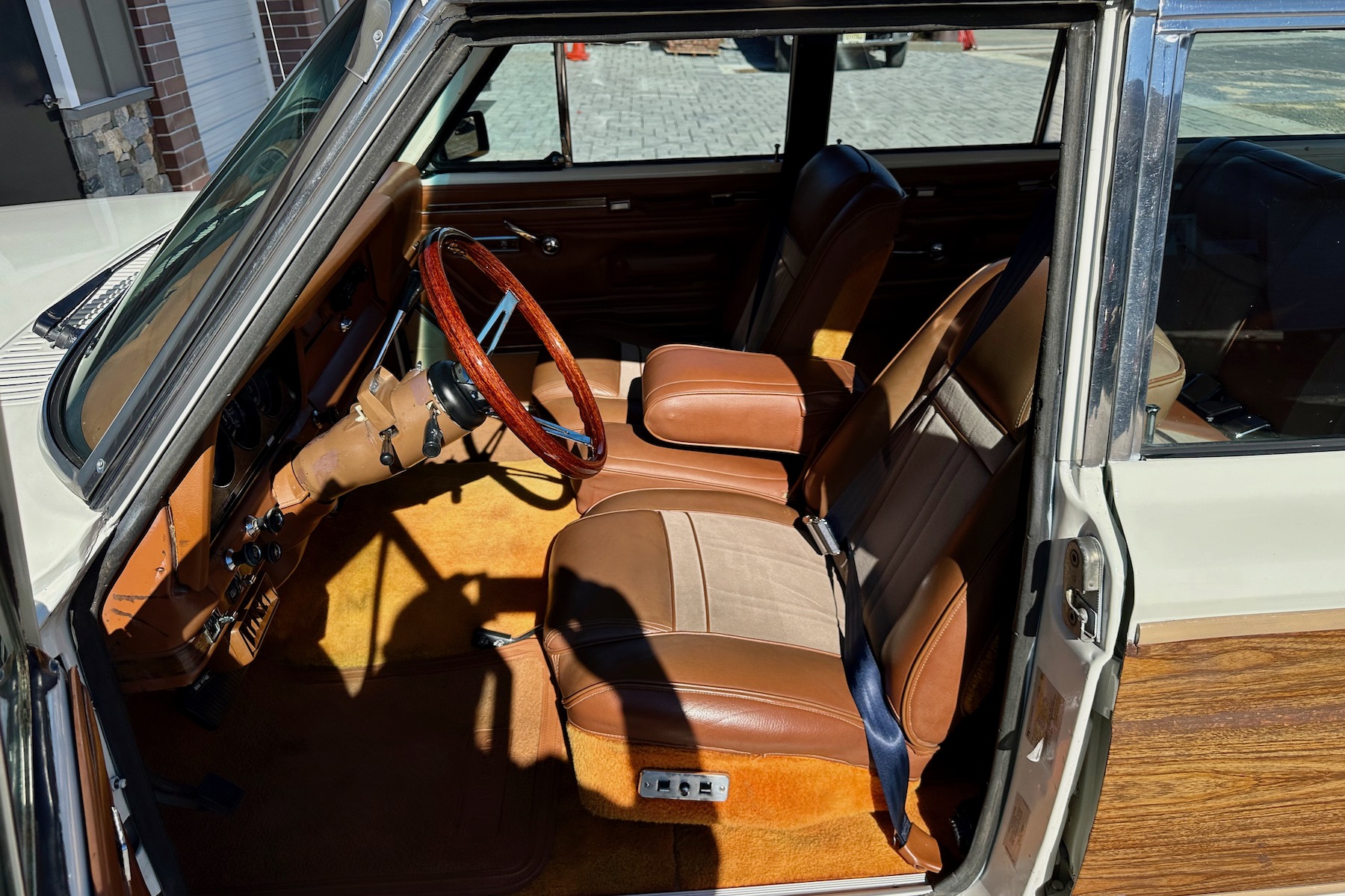 Sold: 1982 Jeep Wagoneer Limited