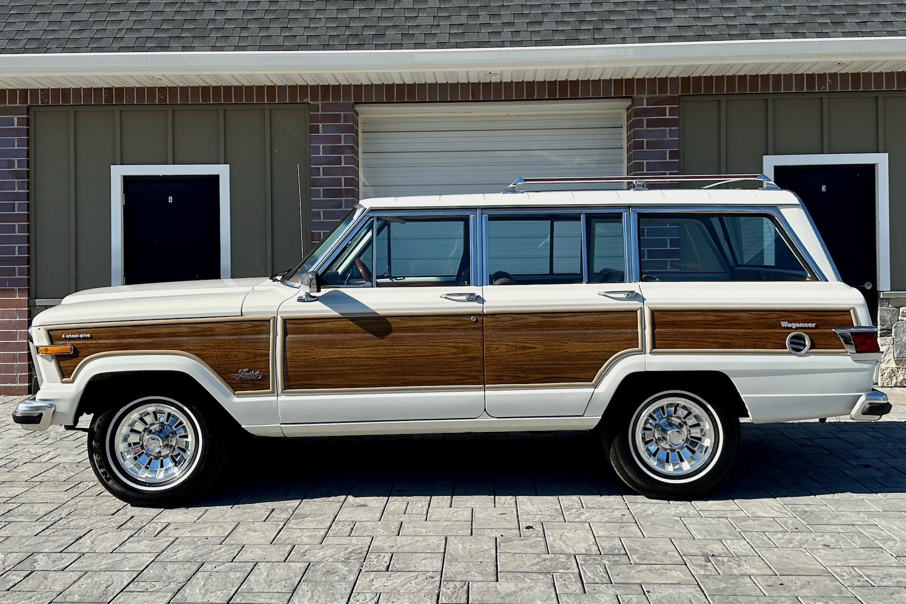 Sold: 1982 Jeep Wagoneer Limited