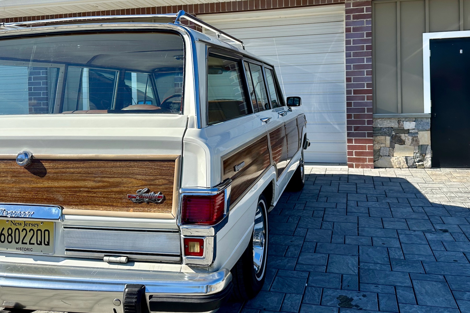 Sold: 1982 Jeep Wagoneer Limited