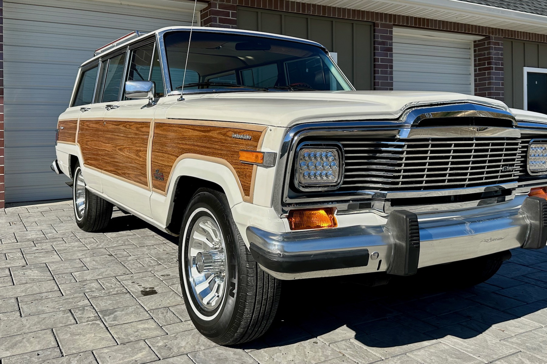 Sold: 1982 Jeep Wagoneer Limited