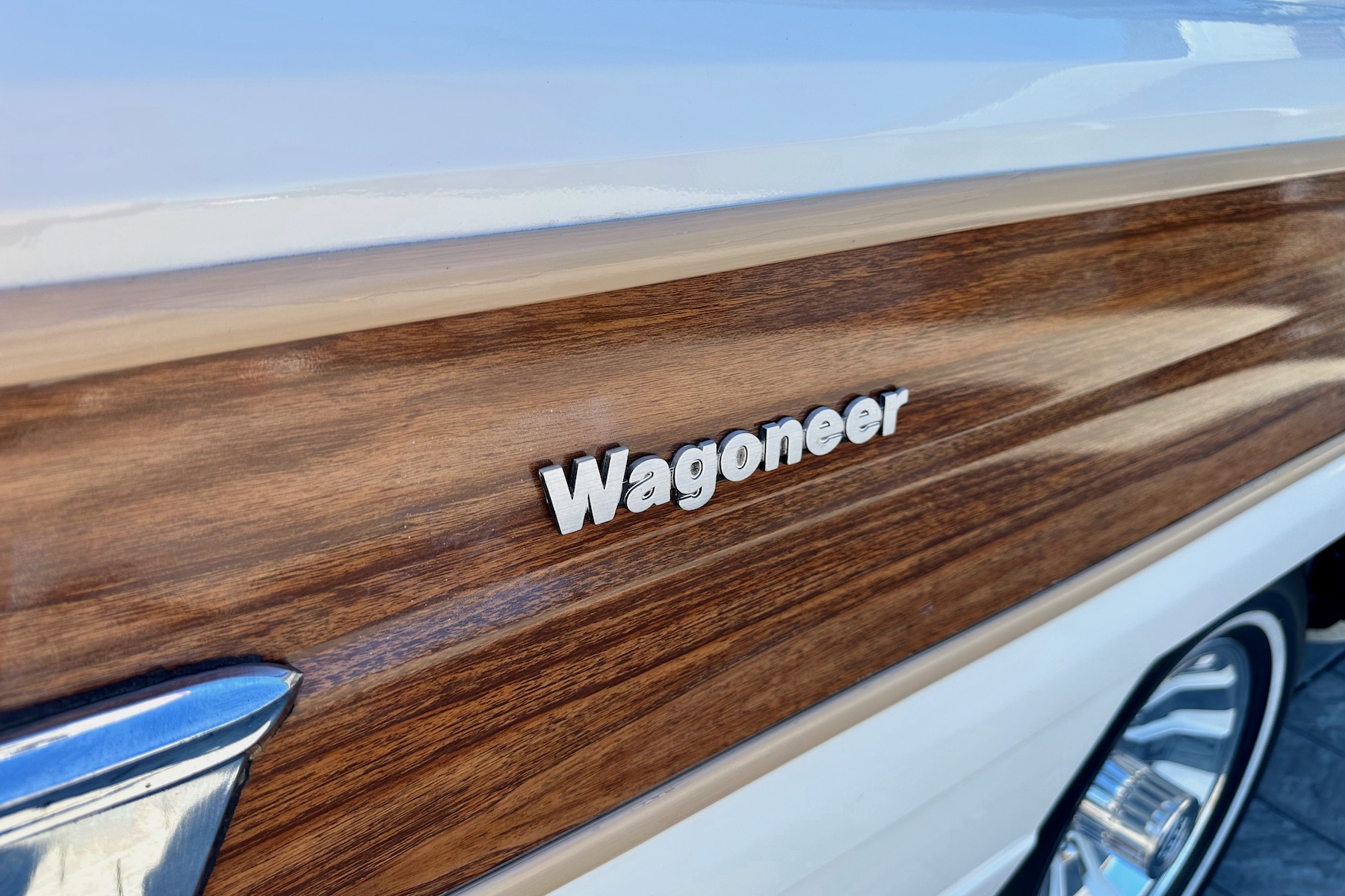 Sold: 1982 Jeep Wagoneer Limited