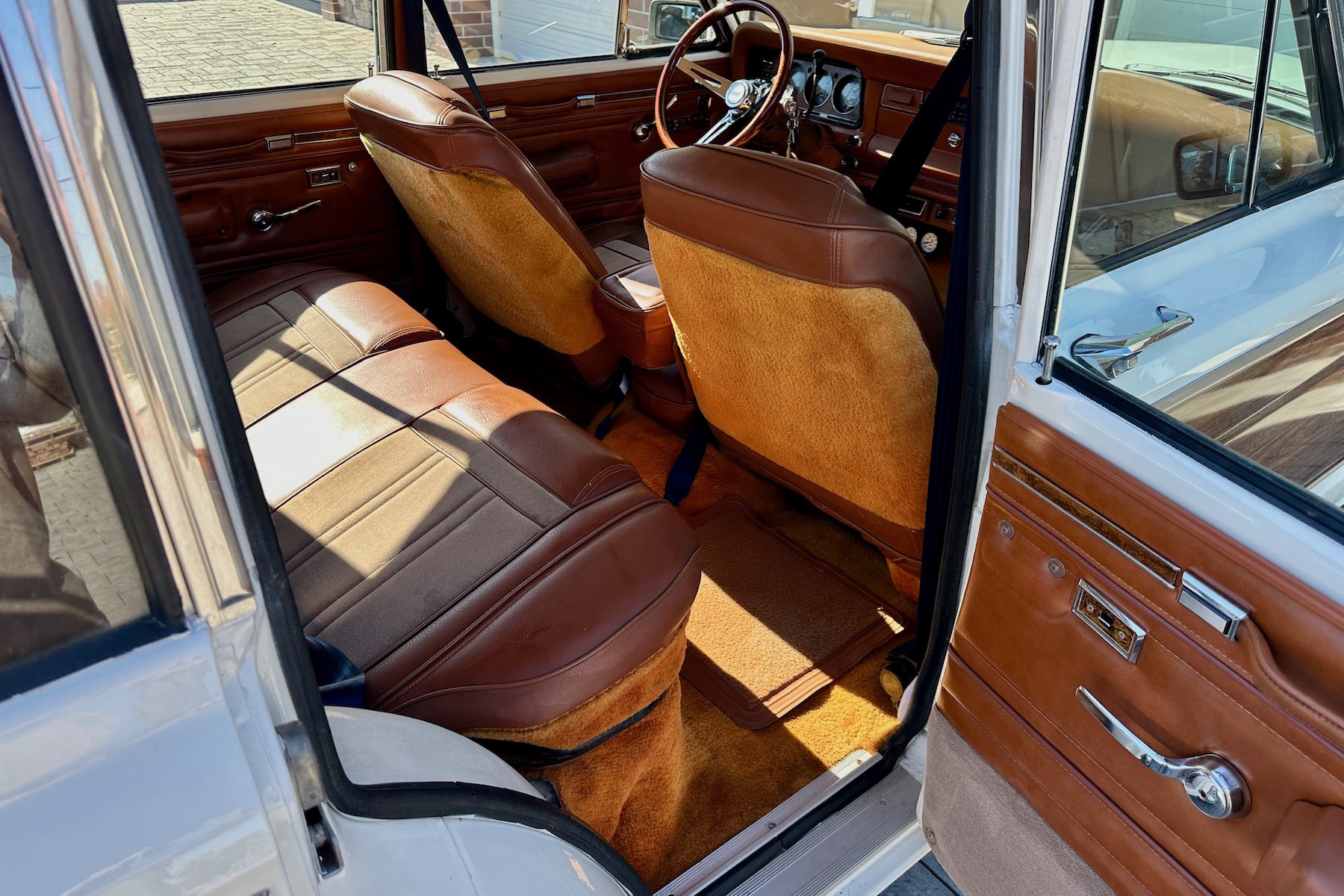 Sold: 1982 Jeep Wagoneer Limited