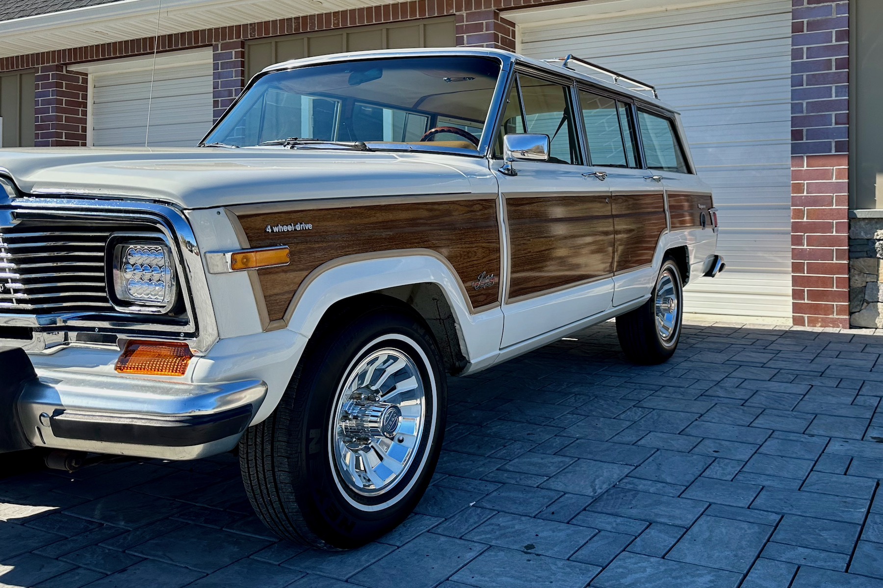 Sold: 1982 Jeep Wagoneer Limited