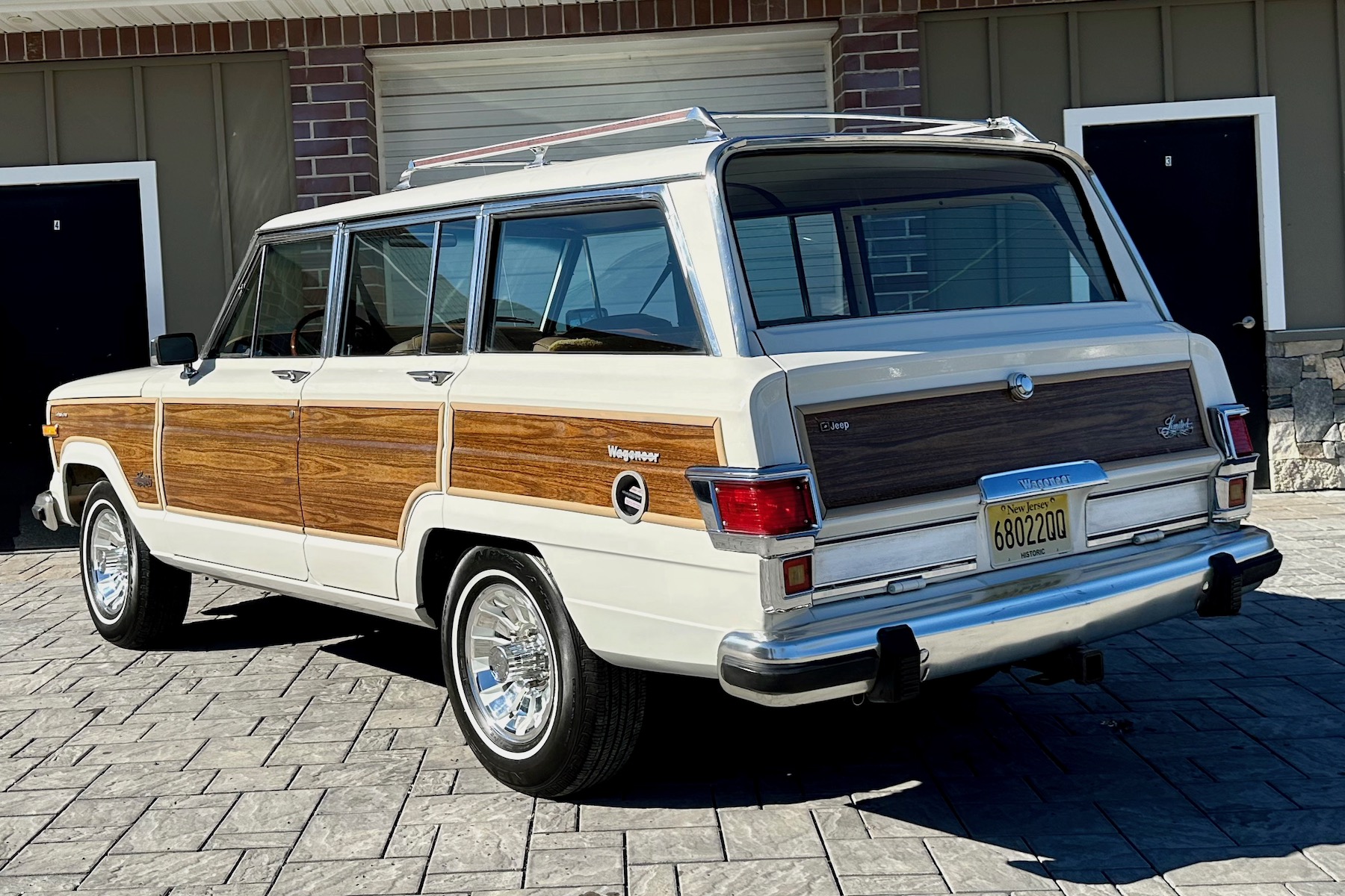 Sold: 1982 Jeep Wagoneer Limited