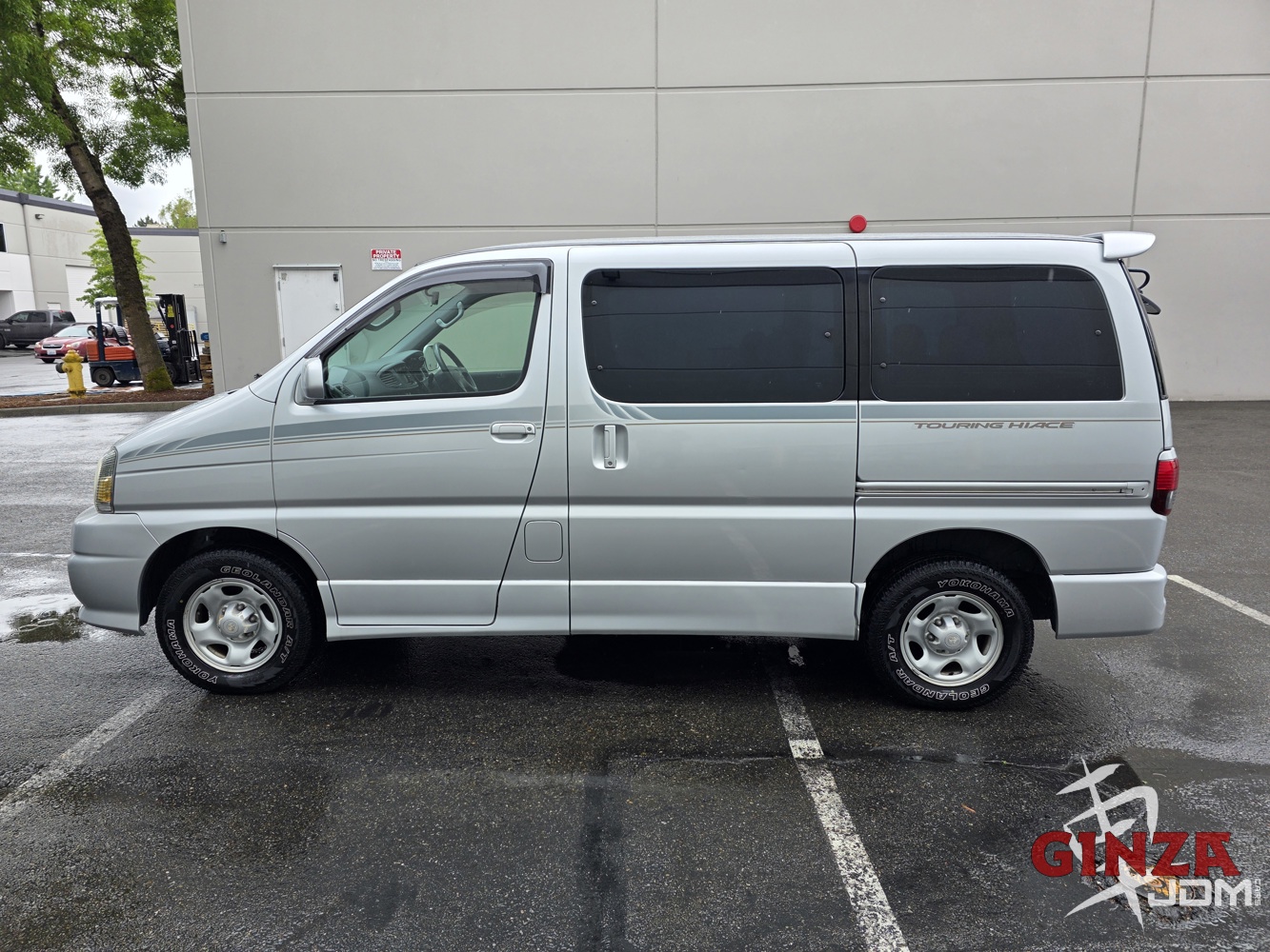 2000 Toyota HiAce Touring
