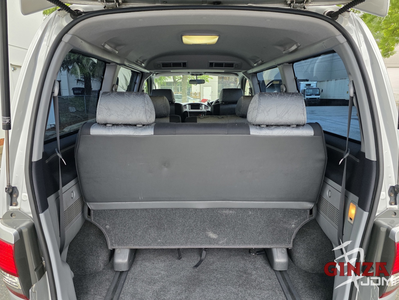 2000 Toyota HiAce Touring - 5