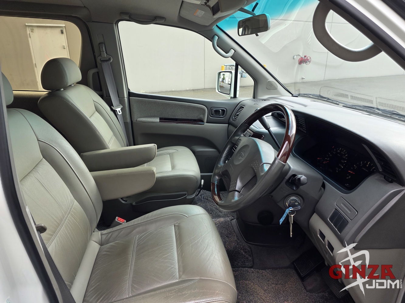 2000 Nissan Elgrand