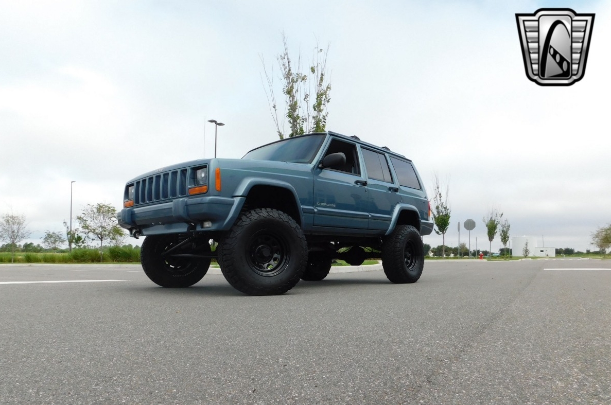  Jeep Cherokee