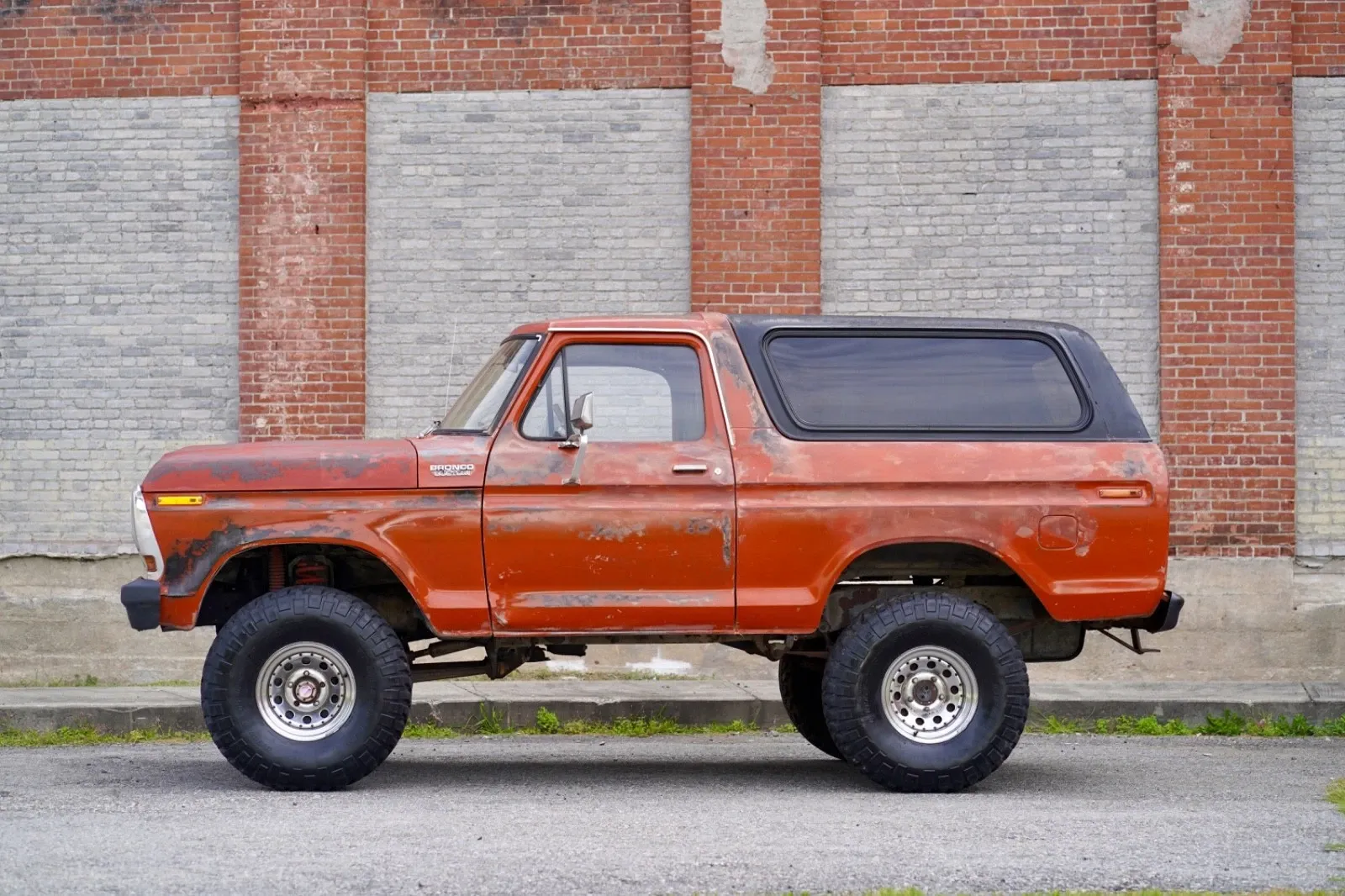 1-Owner 1978 Ford Bronco Custom 4×4 - 4