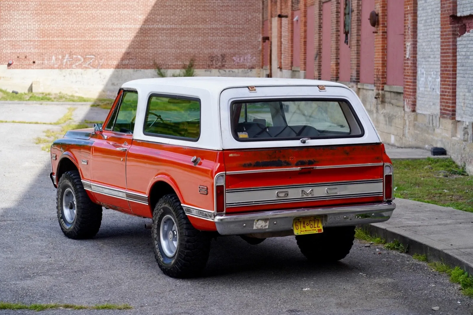 Sold: 1971 GMC Jimmy CST 4×4