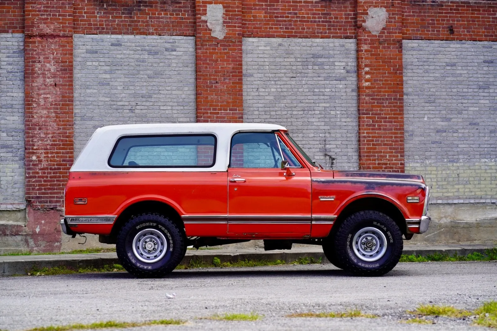 Sold: 1971 GMC Jimmy CST 4×4 - 5