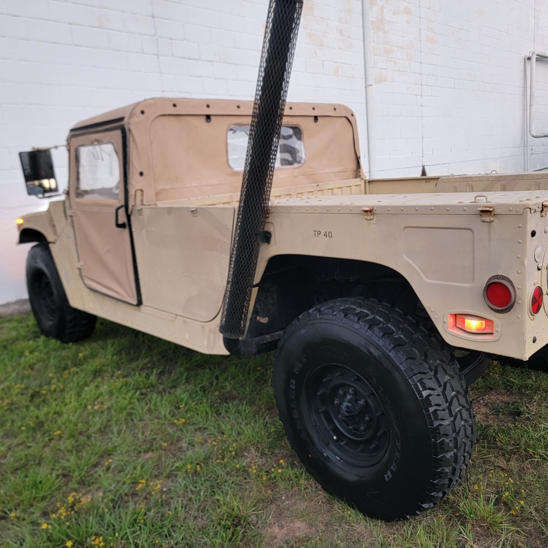 2009 AM General M998 HMMWV