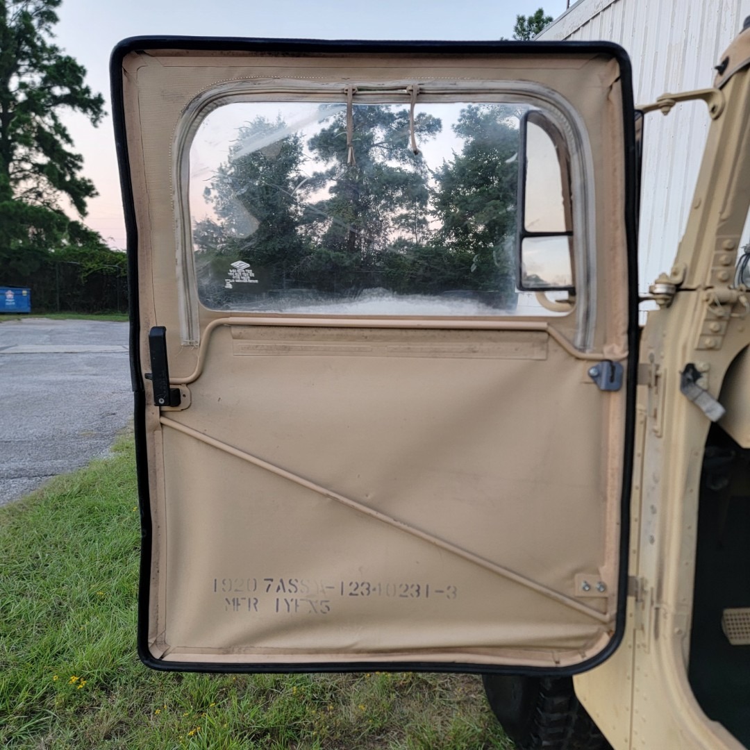 2009 AM General M998 HMMWV
