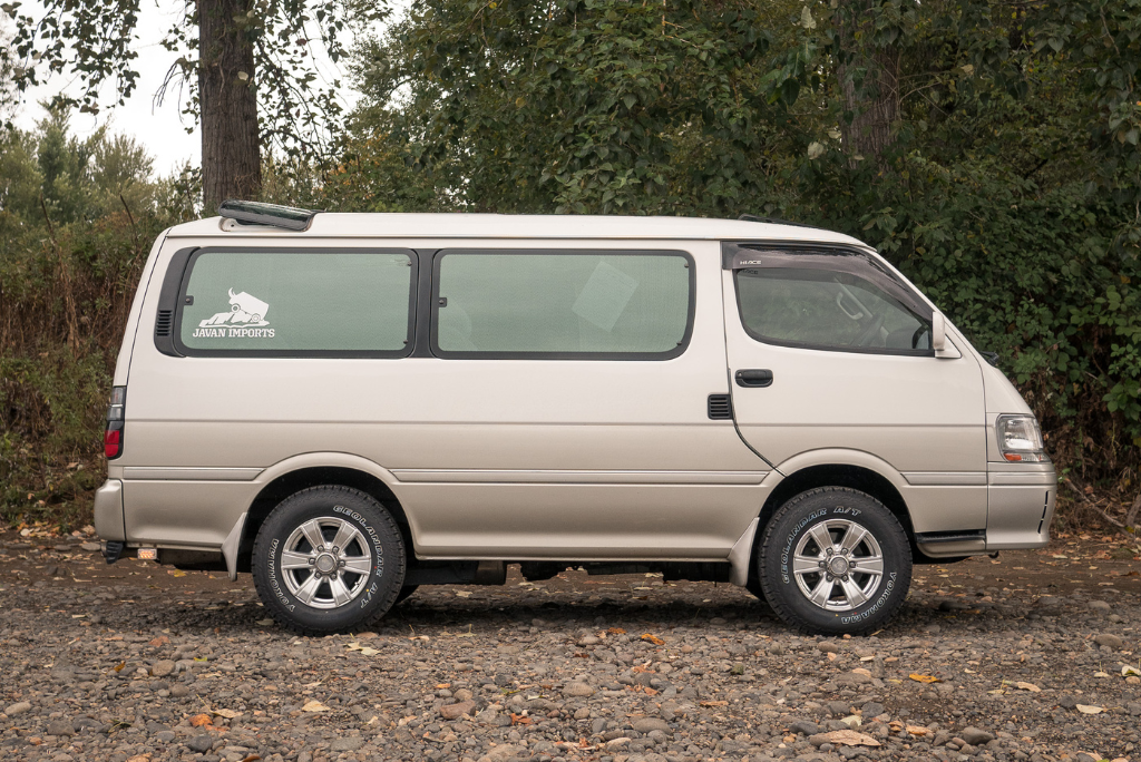 Sold: 1997 Toyota HiAce Living Saloon Triple EX-1