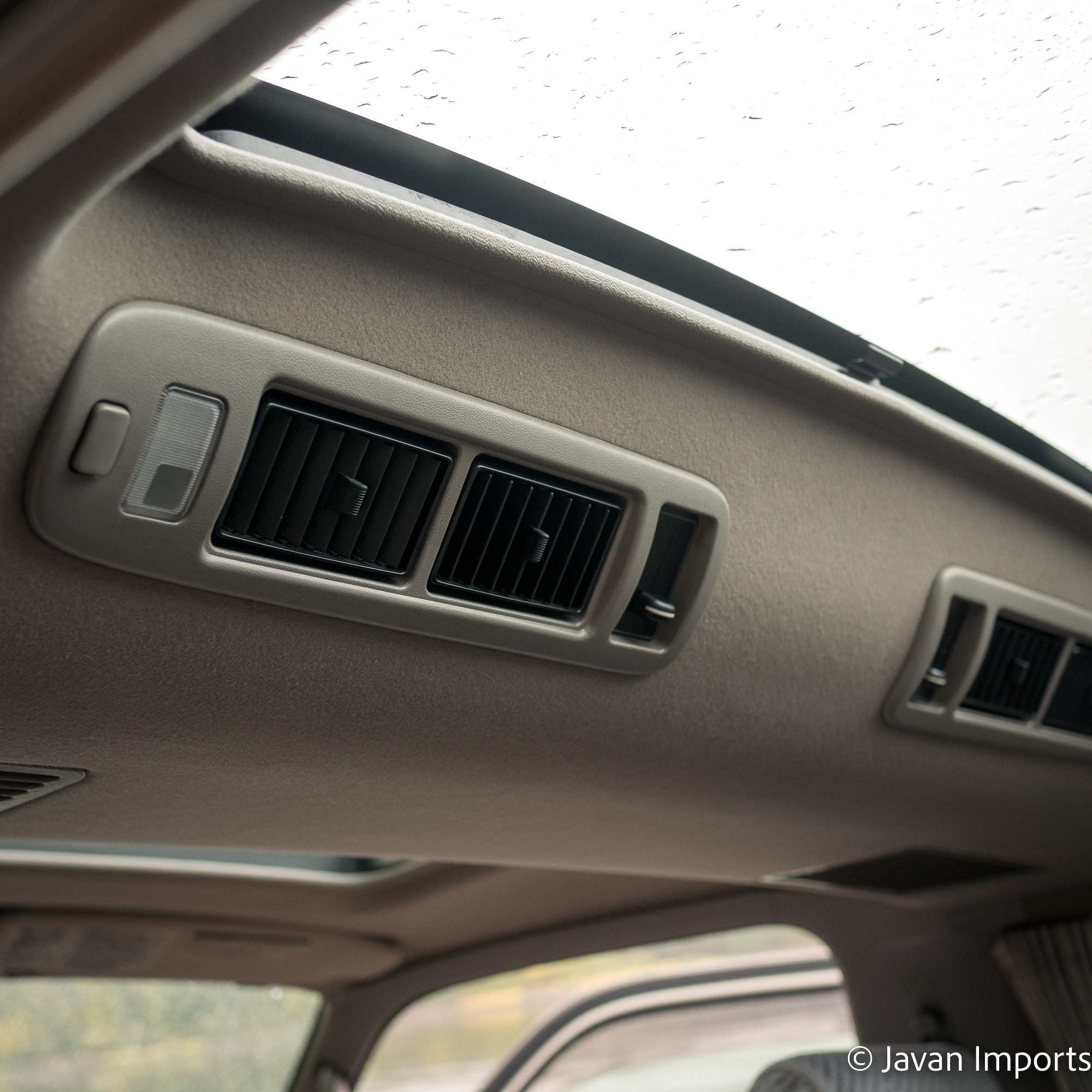 Sold: 1997 Toyota HiAce Living Saloon Triple EX